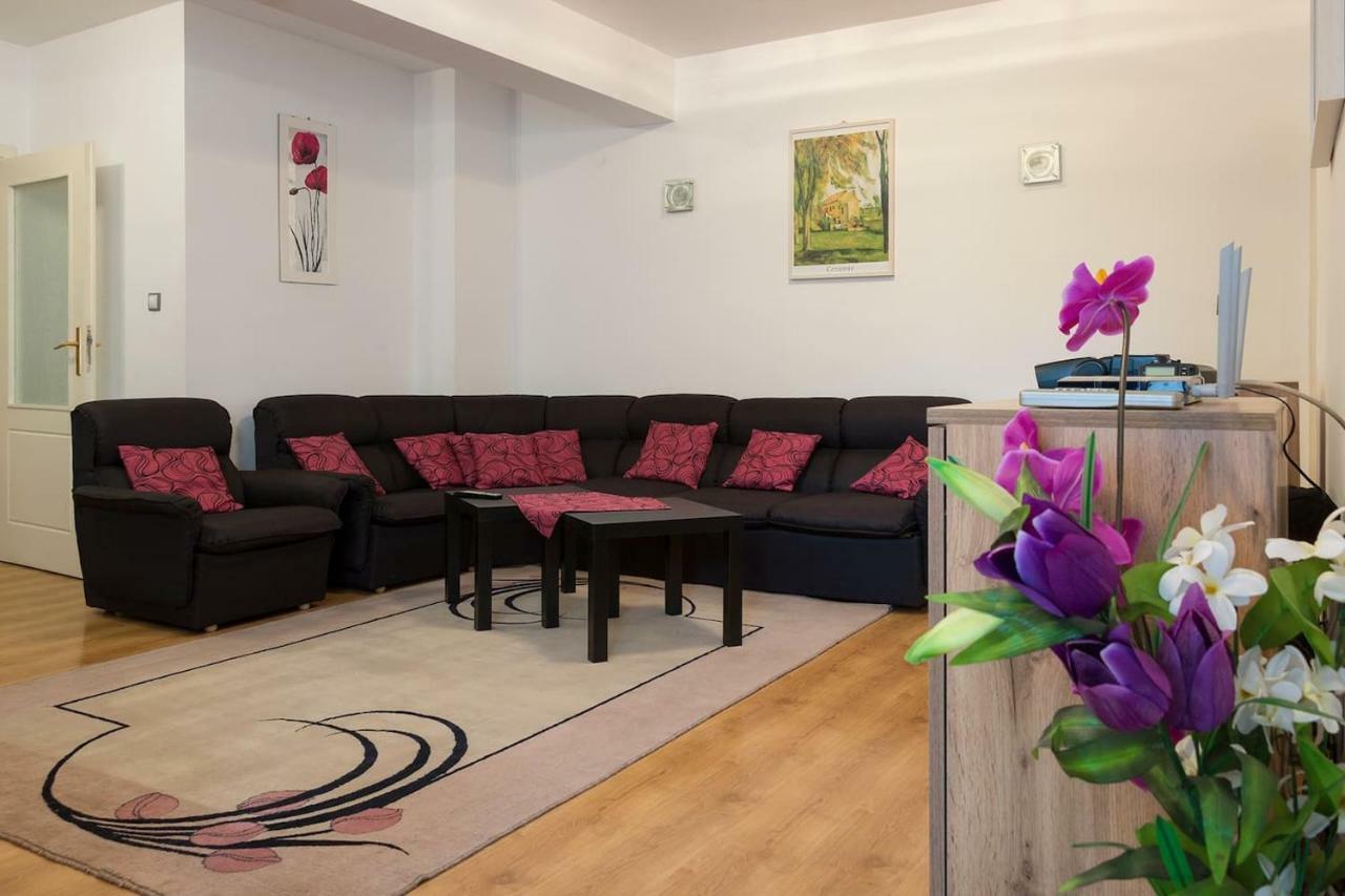 Glorious - 2-Bedroom Apartment Near Youth Hill By Flat Mаnager Plovdiv Exterior foto