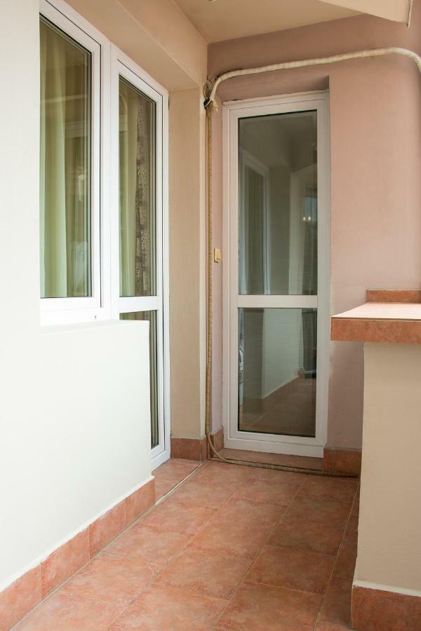 Glorious - 2-Bedroom Apartment Near Youth Hill By Flat Mаnager Plovdiv Exterior foto